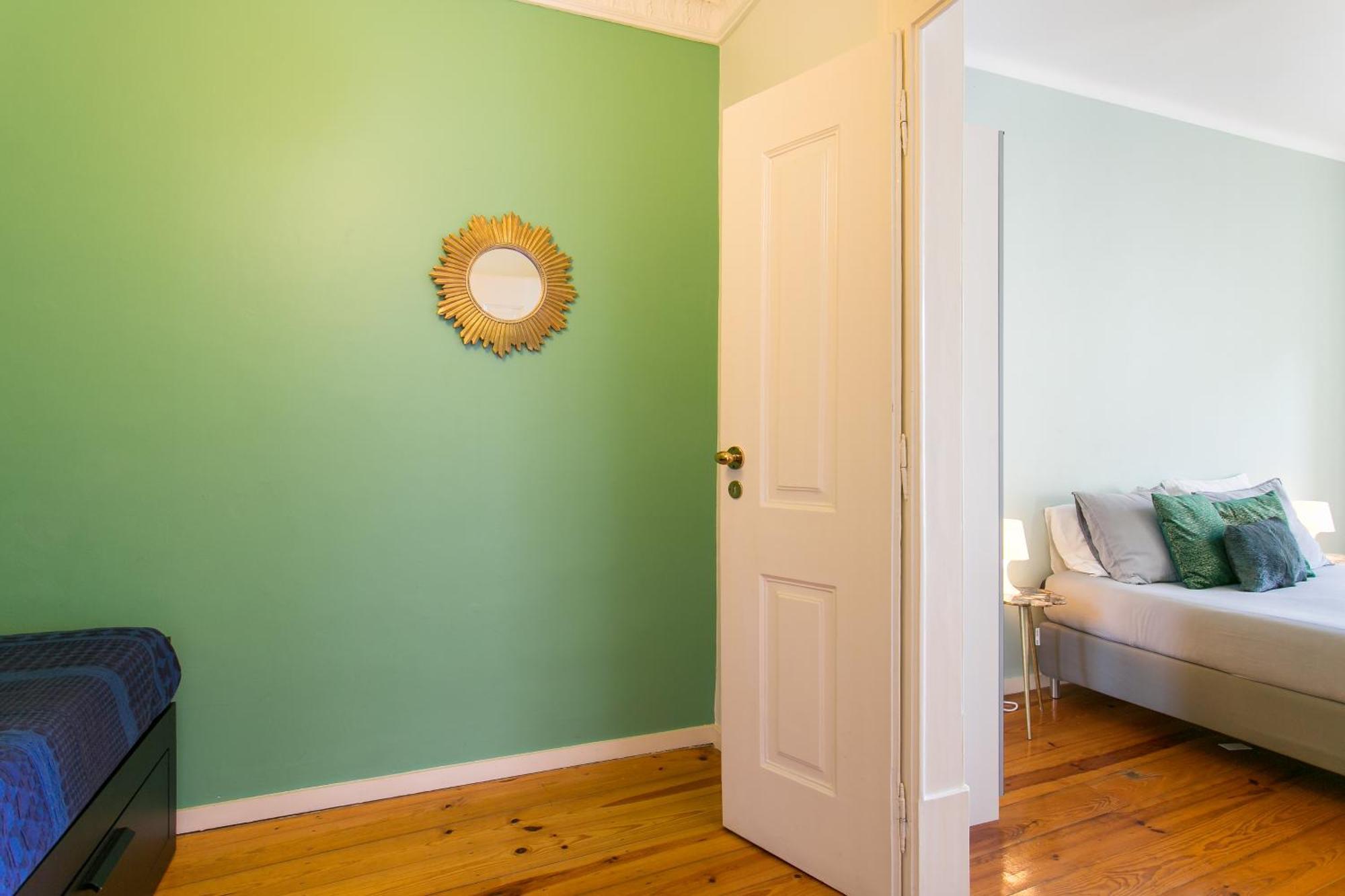 Spacious&bright 2 Bedroom Apartment, Historical Center, Madragoa * Lisboa