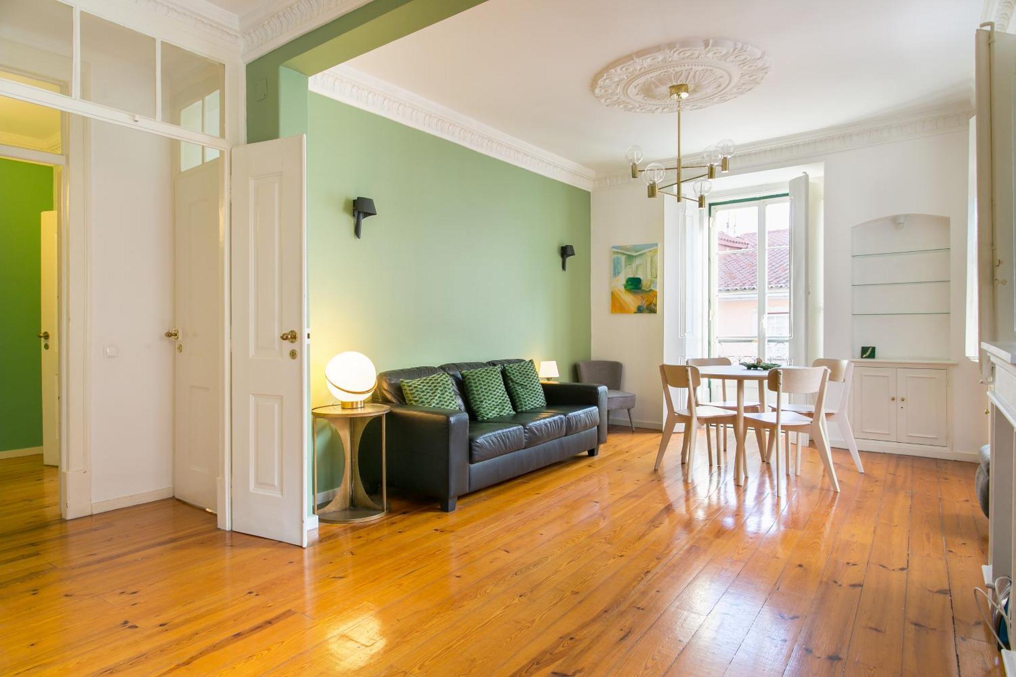 Spacious&bright 2 Bedroom Apartment, Historical Center, Madragoa Apartamento Lisboa