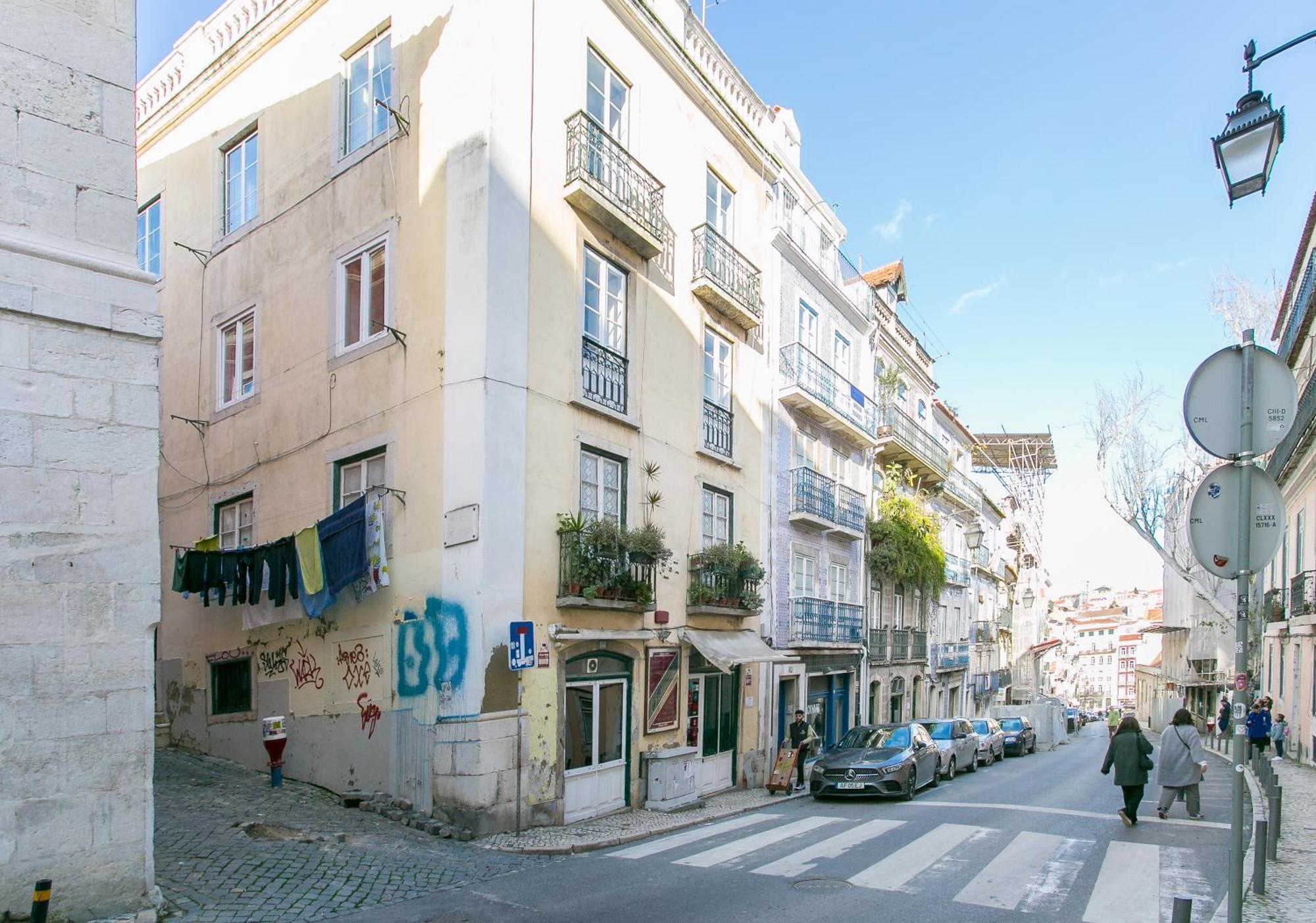 Spacious&bright 2 Bedroom Apartment, Historical Center, Madragoa